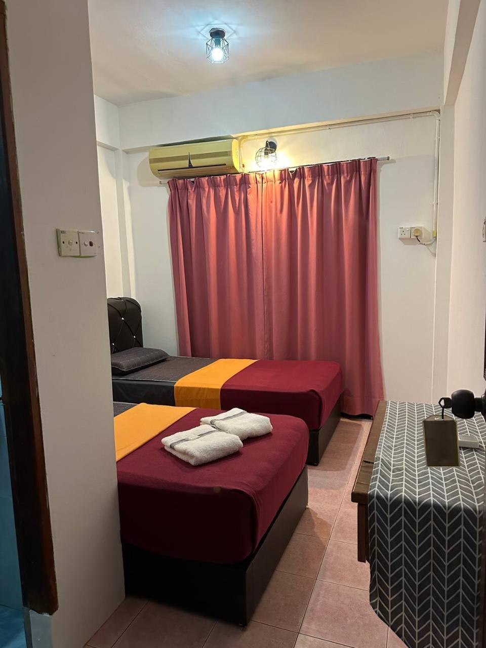 Teresek View Motel Kuala Tahan Kültér fotó