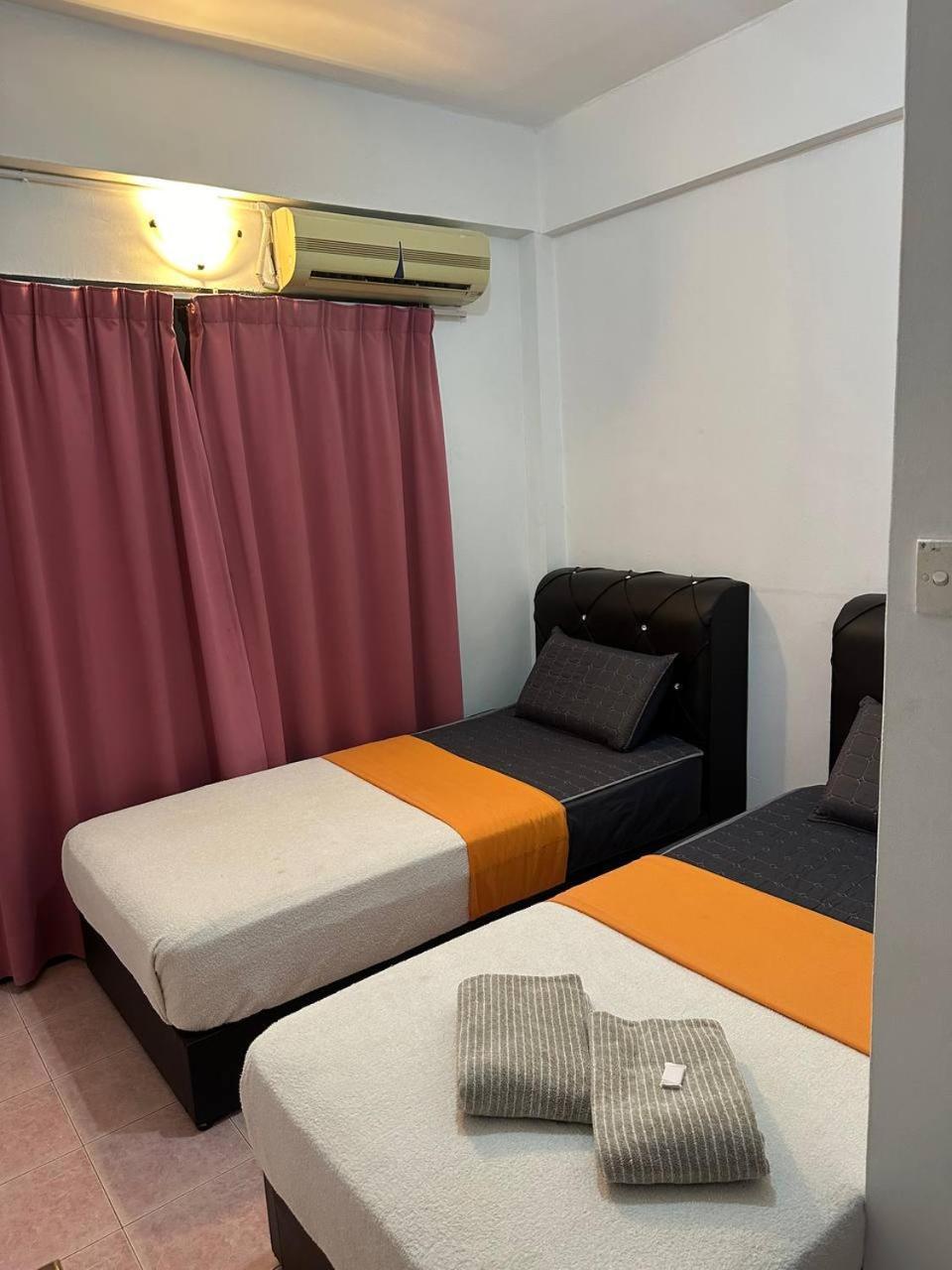 Teresek View Motel Kuala Tahan Kültér fotó