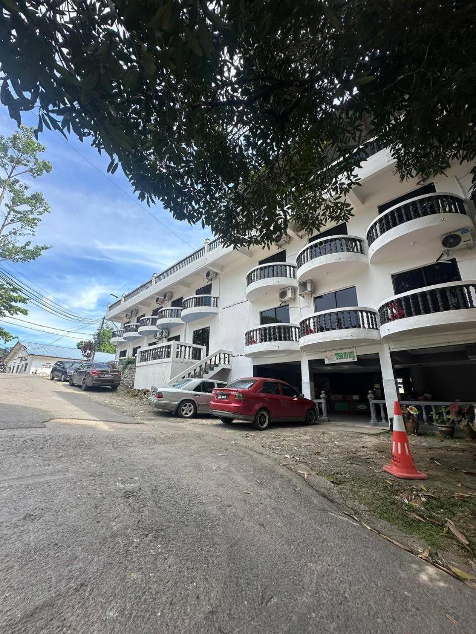 Teresek View Motel Kuala Tahan Kültér fotó